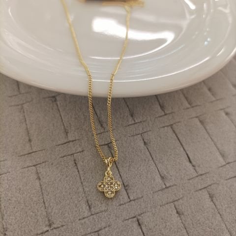 Zirkon Taşlı Kolye