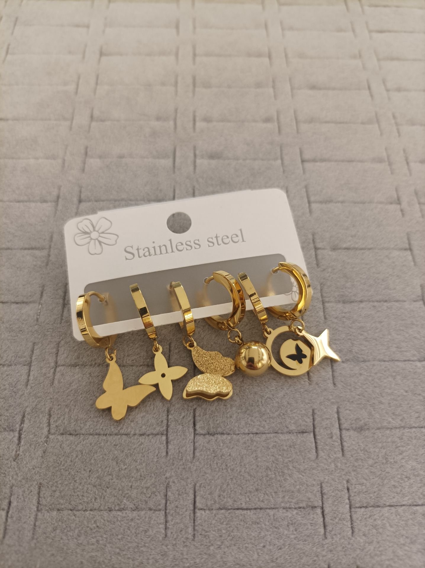 Çelik 6 lı Set Küpe