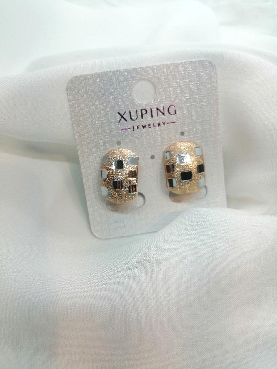 Xupıng Küpe