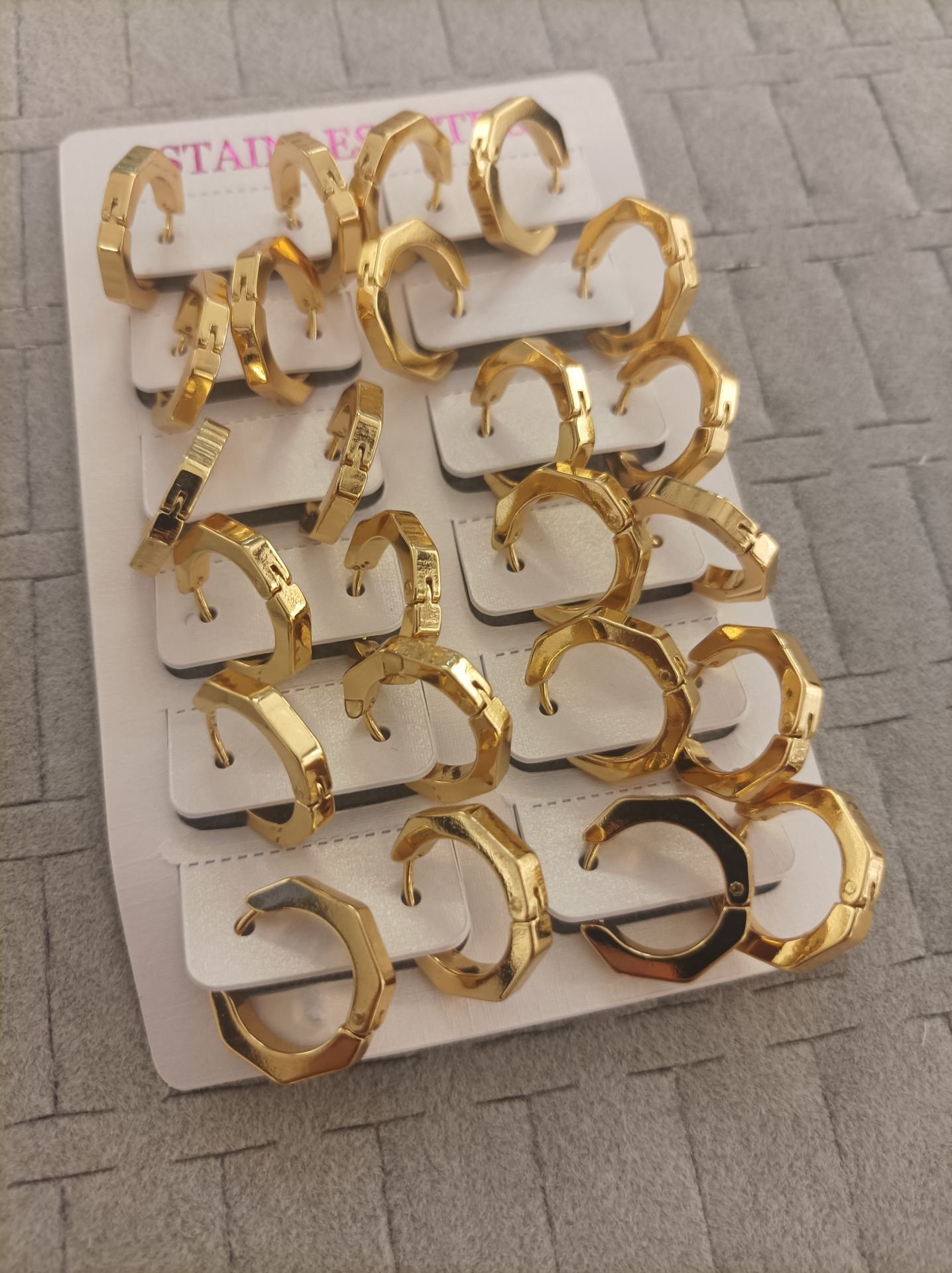 Çelik Halka Küpe (12 çift)(Çifti 30 TL)