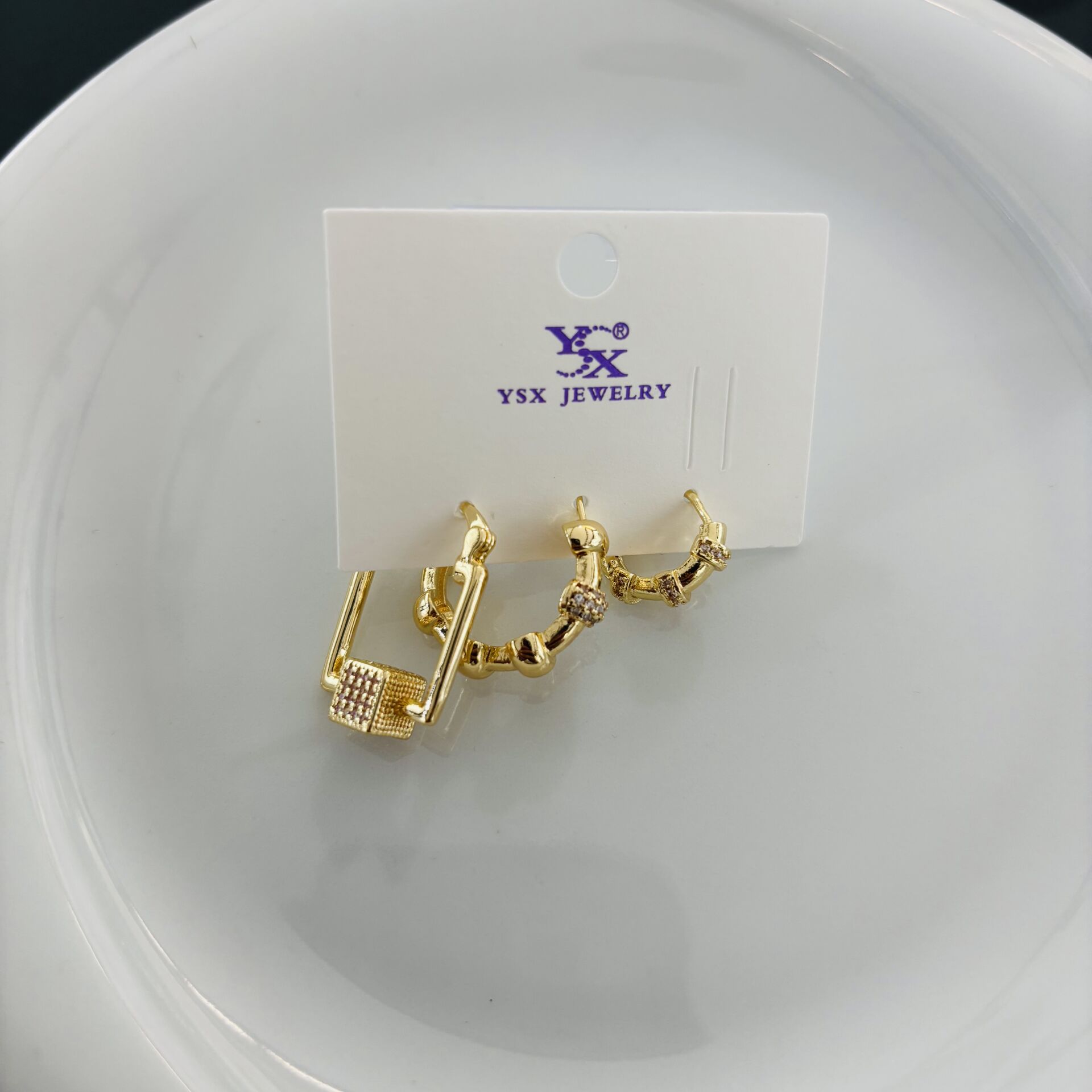 YSX Küpe