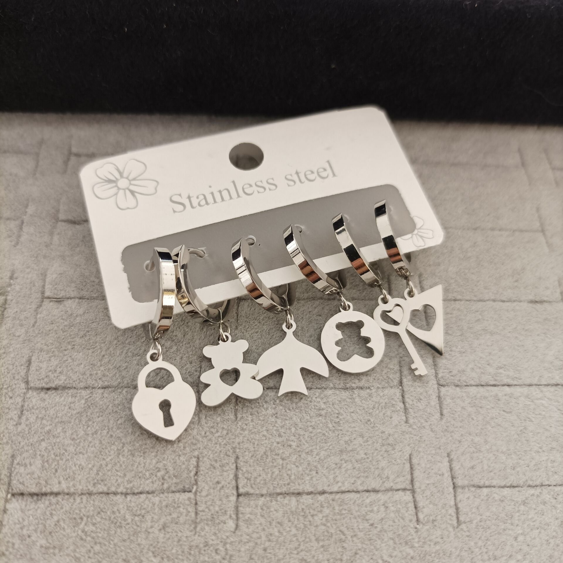 Çelik 6 lı Set Küpe