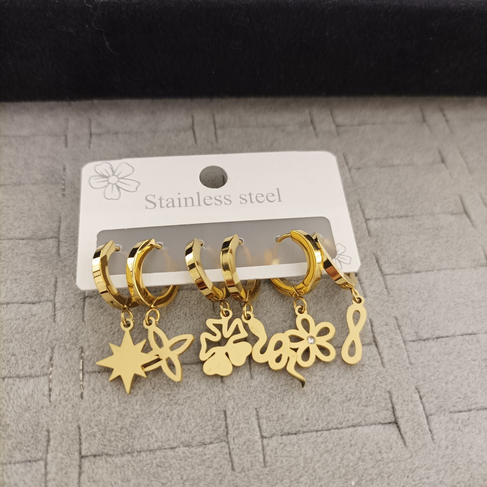 Çelik 6 lı Set Küpe
